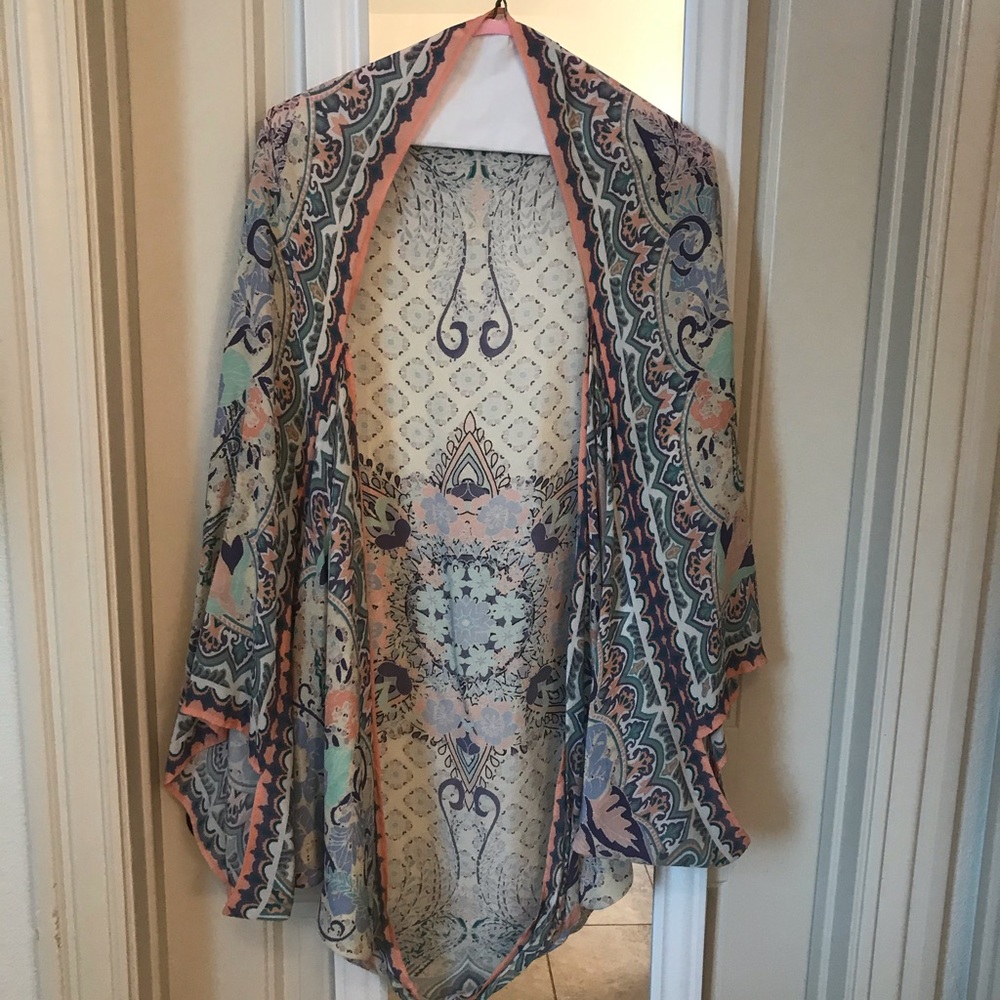 Anthropologie cocoon Kimono